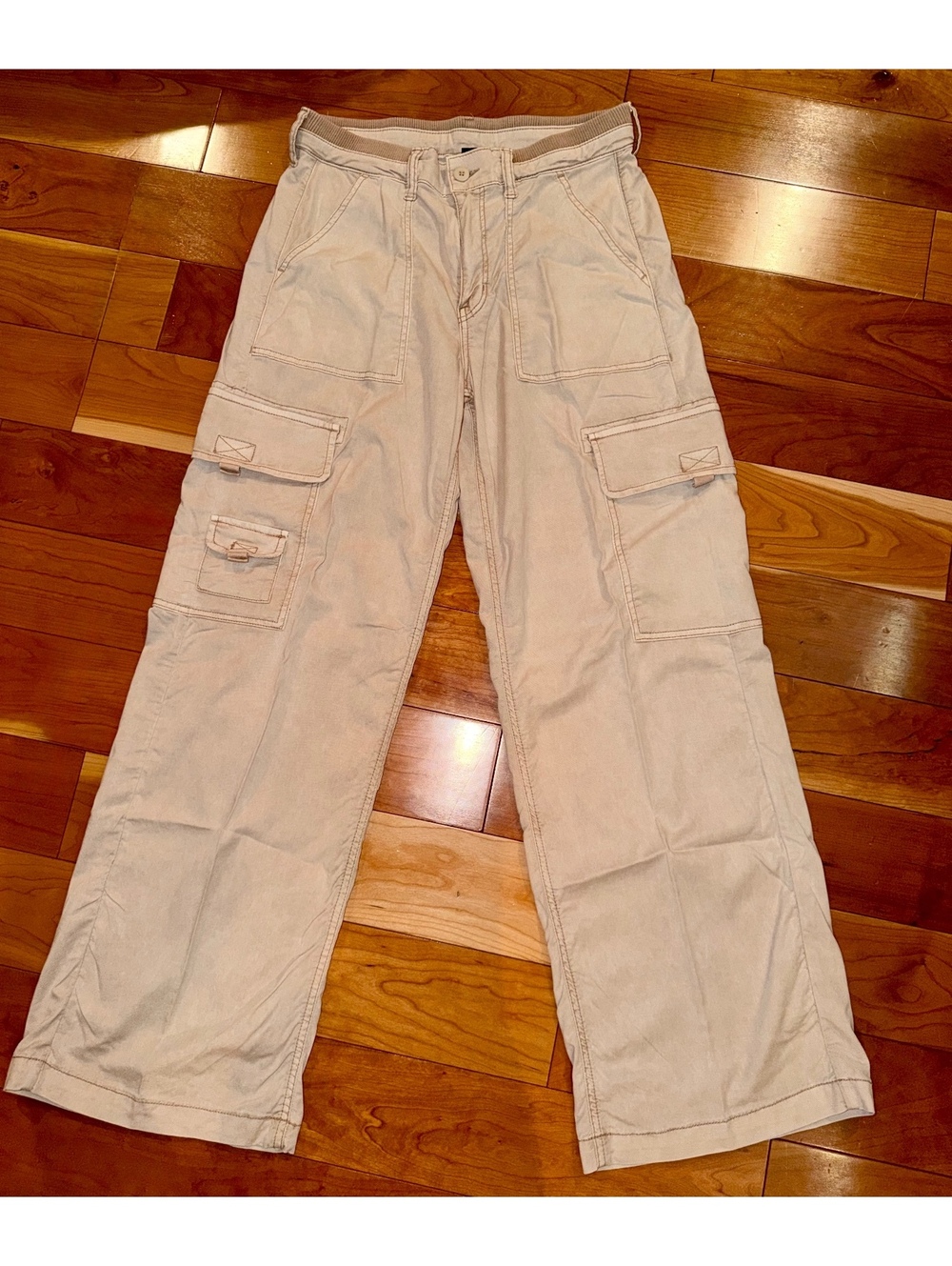 American Eagle Stretch Beige Cargo Pants Size 8 with Elastic Waistband